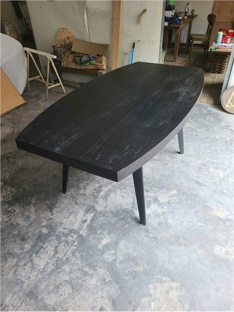 Trådtrukket bordplate